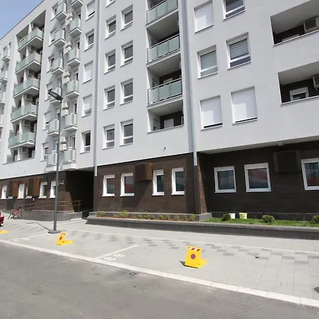 Riviera 2 New Apartment, Parking 5 Evra Dan * 贝尔格莱德