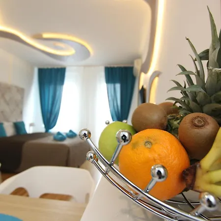 Riviera 2 New Apartment, Parking 5 Evra Dan 公寓 *